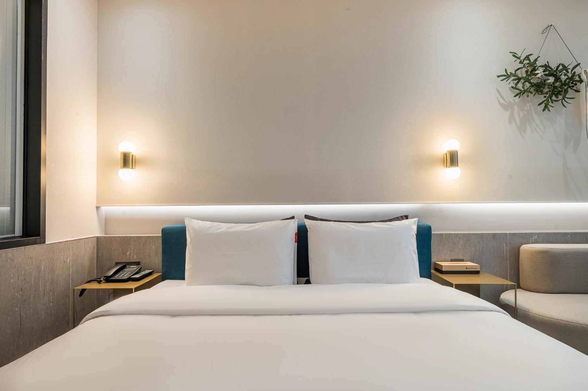 Brown Dot Hotel Changwon Exterior foto